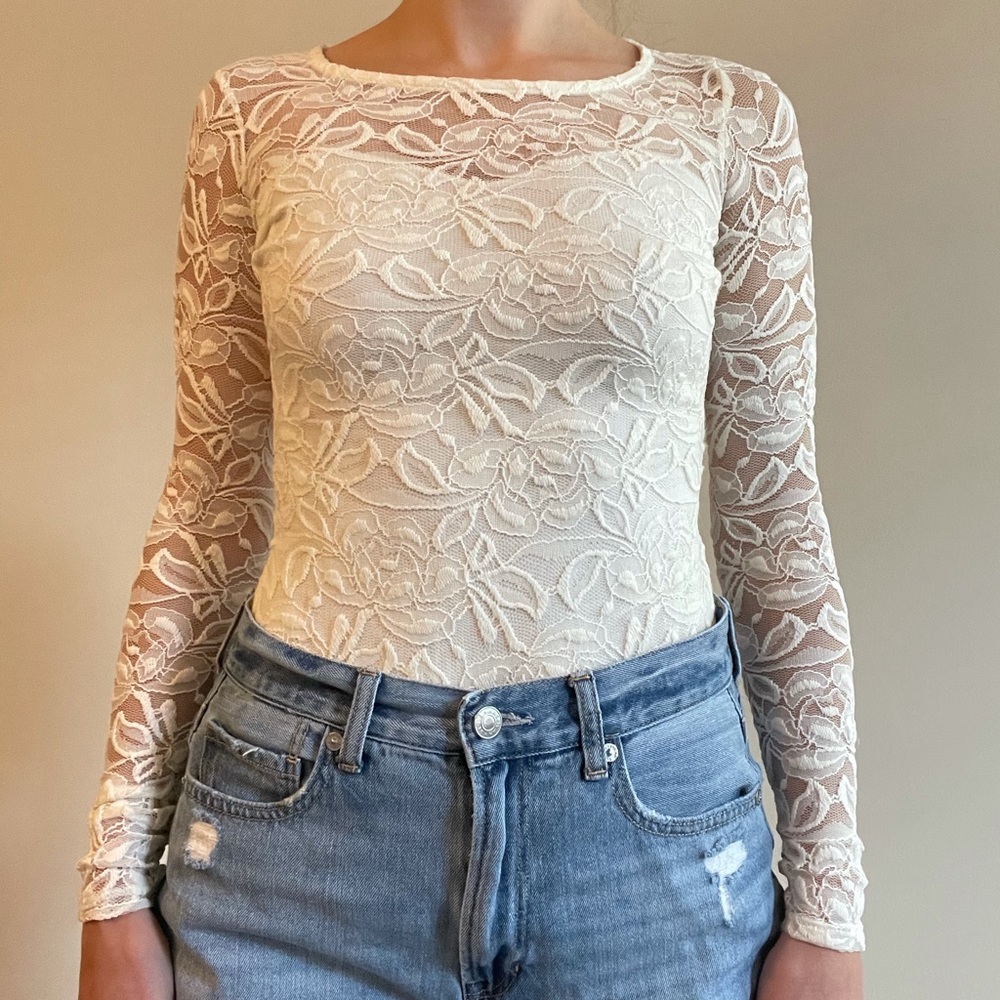 White lace body suit